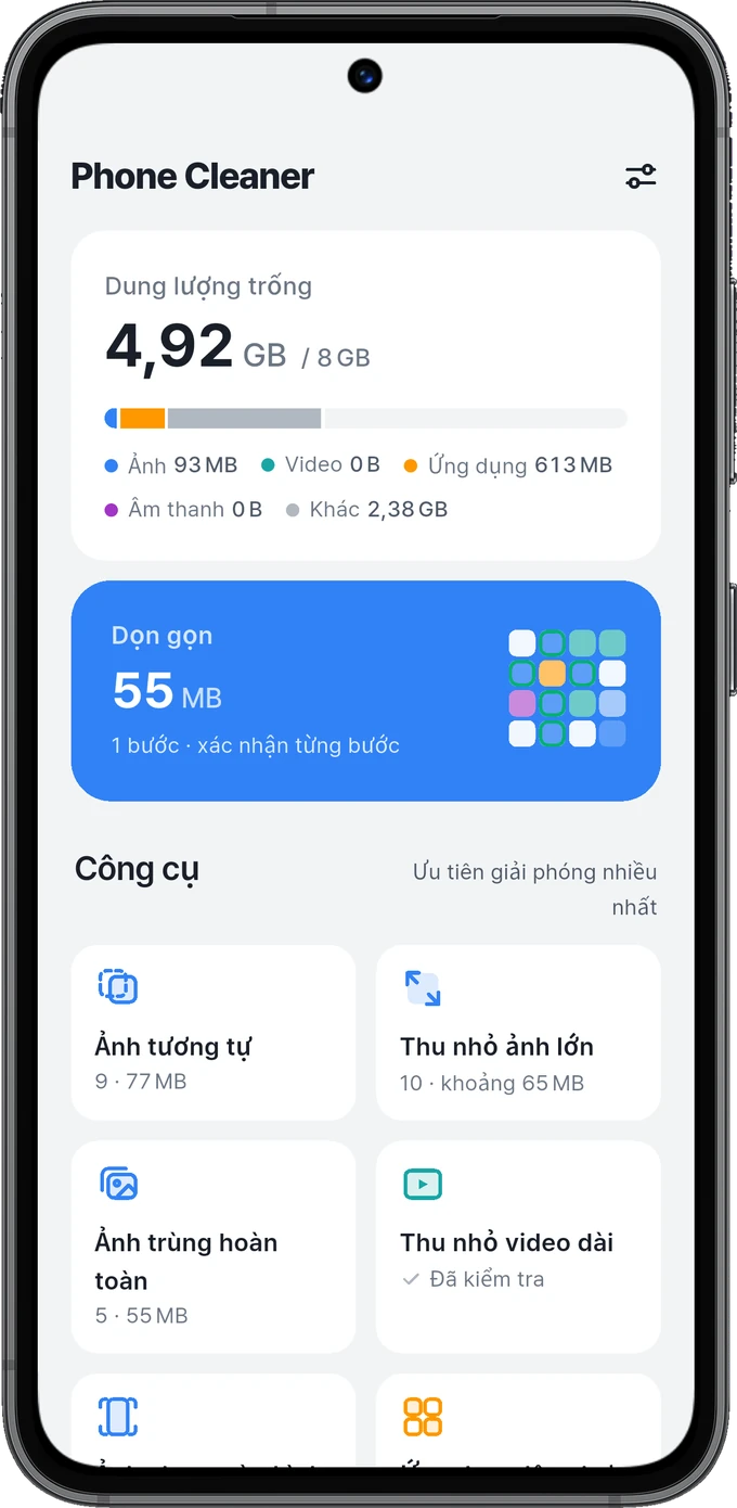 Màn hình chính hiển thị dung lượng lưu trữ và các công cụ dọn dẹp